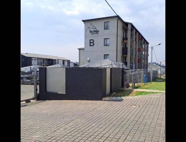2 BEDROOM PROPERTY TO RENT IN FLEURHOF